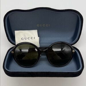 Authentic Gucci Women’s Round Sunglasses GG0023S 001 Black/Gold 55-22-140 w/case